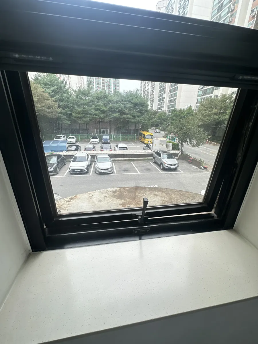 창짝 휘어짐 이전 상태